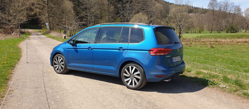 Mobiles: VW TOURAN Familien brauchen viel Platz VW-TOURAN