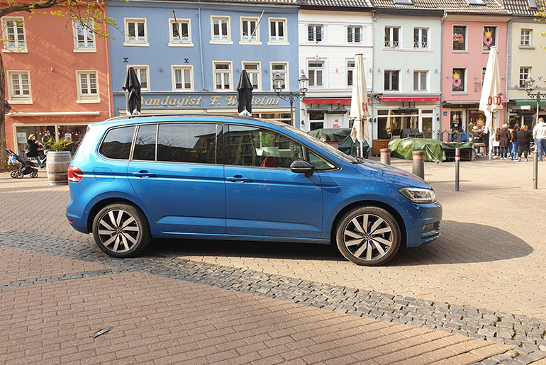 Mobiles: VW TOURAN Familien brauchen viel Platz - Kinder, Kinder!